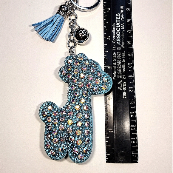 Blue Rhinestone Giraffe Bling Keychain - Picture 4 of 4
